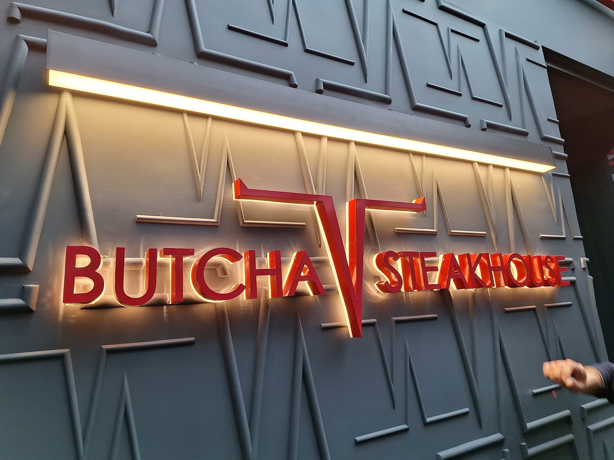 BUTCHA STEAKHAUSE